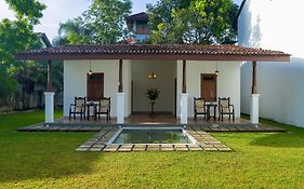 Summer House - Private Villa Close To International Airport Bia